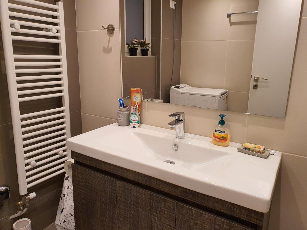 Appartement Lukas-2 B/R Luxurious Flat With Veranda à Athènes Extérieur photo