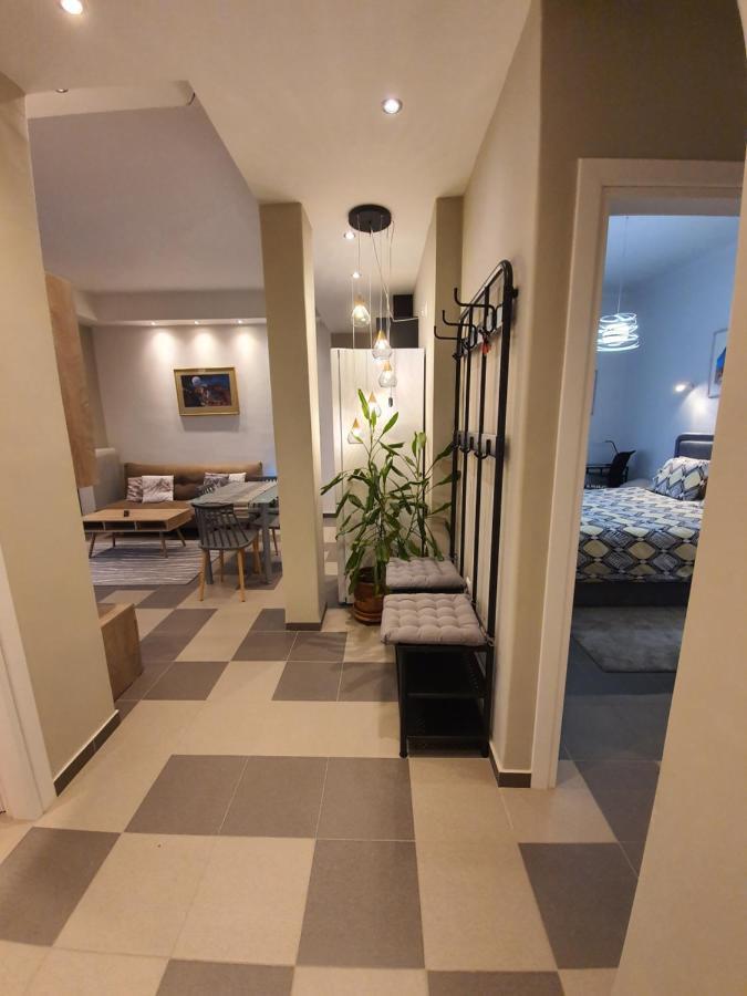 Appartement Lukas-2 B/R Luxurious Flat With Veranda à Athènes Extérieur photo