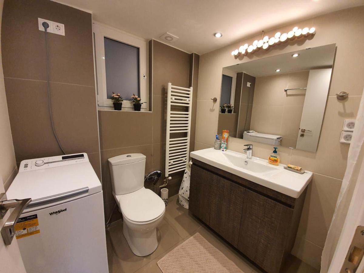 Appartement Lukas-2 B/R Luxurious Flat With Veranda à Athènes Extérieur photo